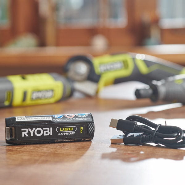 RYOBI - Coupeur à fil chaud 4V USB Lithium - 450°C - Livrée avec 5 RYOBI - Coupeur à fil chaud 4V USB Lithium - 450°C - Livrée avec 5