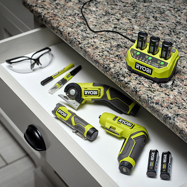 Ryobi Rc43p Ryobi USB Lithium 3-Port Charger Battery Bundle (1x 3Ah) 4V RC43P-130